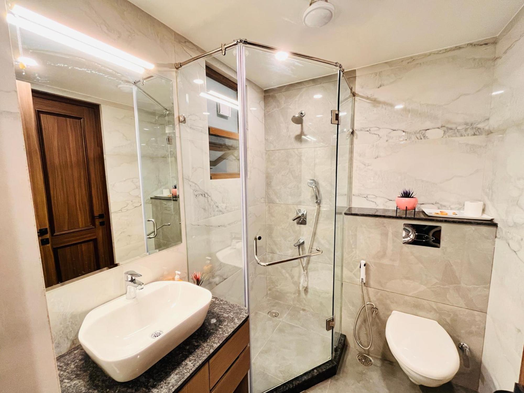 Hotel Gianmala Residency South Extension Near Aiims Delhi Нью-Дели Экстерьер фото