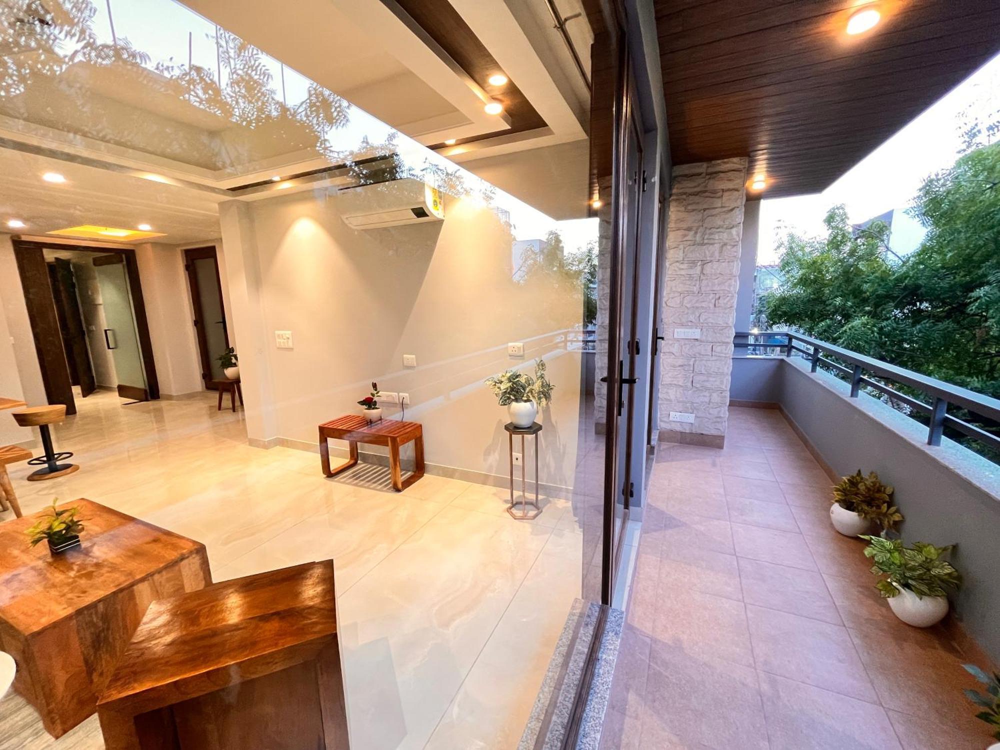 Hotel Gianmala Residency South Extension Near Aiims Delhi Нью-Дели Экстерьер фото
